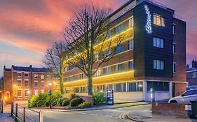 Roomzzz Chester City